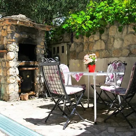 15200a Apartment